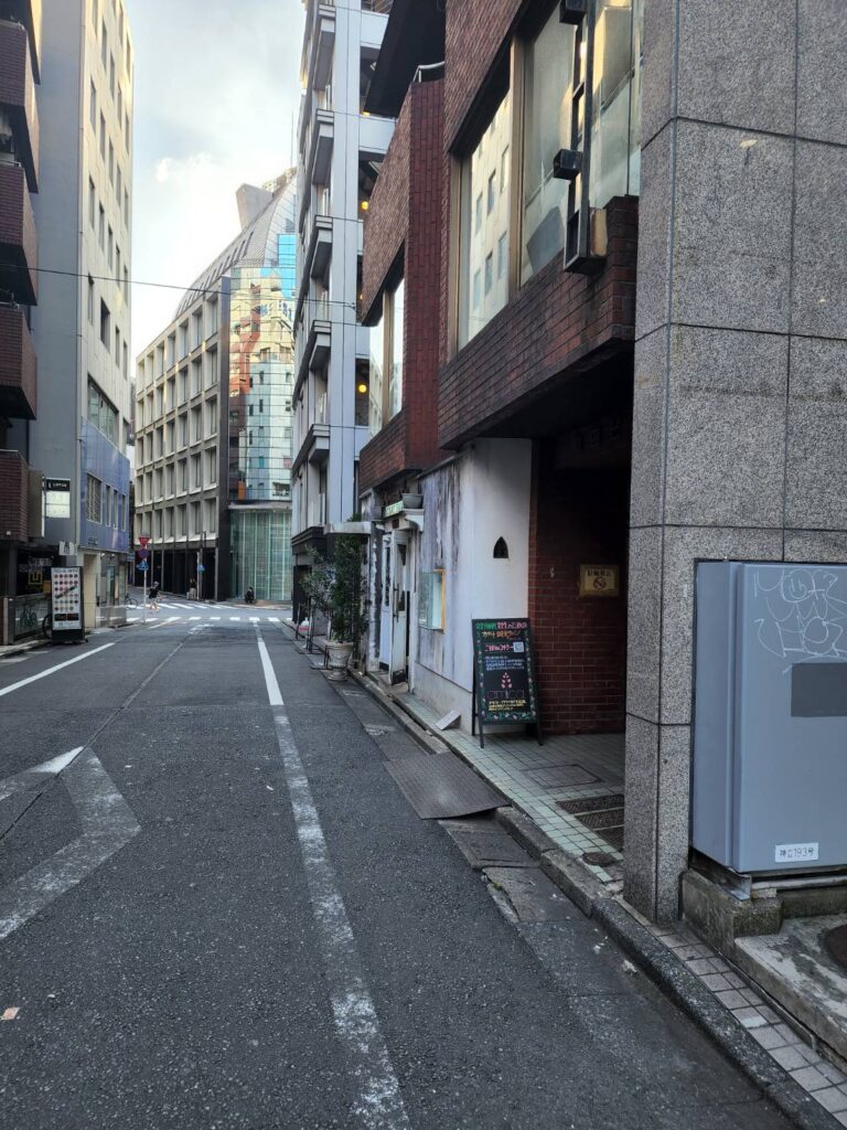 黒板看板・・ちょっと遠目